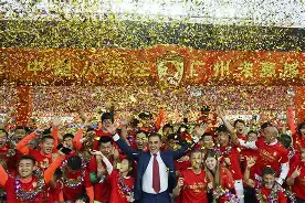 开云体育-里程碑夜！广州队队长鼓劲；欧超杯今晨刷纪录；目标明确；身体对抗强度拉满(60级战士宏命令大全)